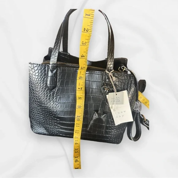 New Day Black Faux Croc Tote Bag Convertible Crossbody - Picture 13 of 14